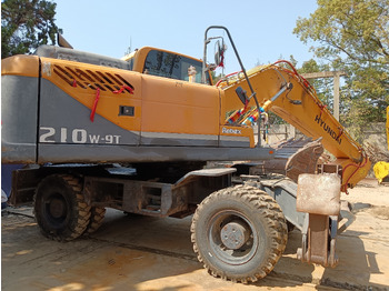 Wheel excavator HYUNDAI R210