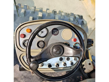 Road roller XCMG XS 223J WITH SHEEPFOOT PAD: picture 3 Road roller XCMG XS 223J WITH SHEEPFOOT PAD: picture 3