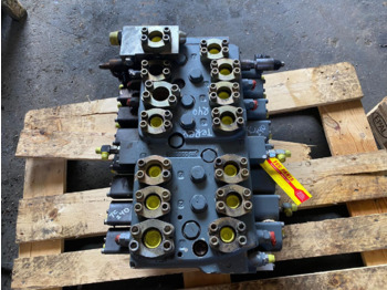 Hydraulic valve TEREX