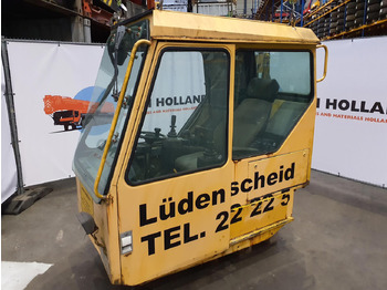 Cab LIEBHERR