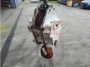 Loader crane TEREX