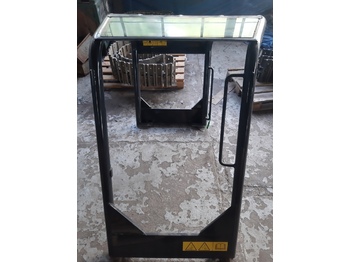 Cab BOBCAT