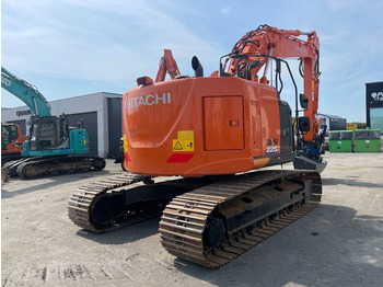 Leasing of Hitachi ZX225USLC-6 PYÖRITTÄJÄLLÄ  Hitachi ZX225USLC-6 PYÖRITTÄJÄLLÄ: picture 4