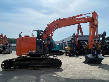 Leasing of Hitachi ZX225USLC-6 PYÖRITTÄJÄLLÄ  Hitachi ZX225USLC-6 PYÖRITTÄJÄLLÄ: picture 5