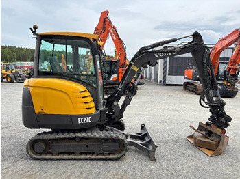 Mini excavator Volvo EC27C PYÖRITTÄJÄLLÄ: picture 5