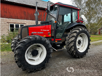 Farm tractor VALMET