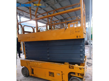 Scissor lift XCMG