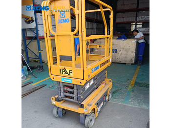 Scissor lift XCMG