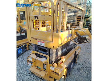 Scissor lift XCMG