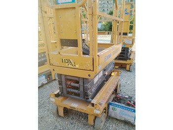 Scissor lift XCMG scissor lift 6m hydraulic Self-propelled scissor lift machine price: picture 4