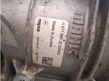Fuel filter for Truck Mercedes-Benz ACTROS MP4 housing   Mercedes-Benz EURO 6 truck: picture 4