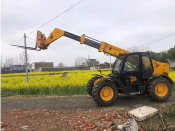Telescopic handler JCB