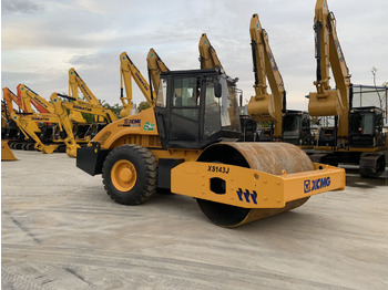 Road roller XCMG XS143J Vibratory Road roller Secondhand Condition: picture 3 Road roller XCMG XS143J Vibratory Road roller Secondhand Condition: picture 3