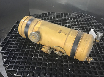 Air intake system Liebherr Equalizing Reservoir: picture 2