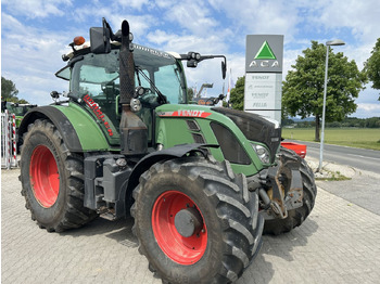 Farm tractor FENDT 724 Vario