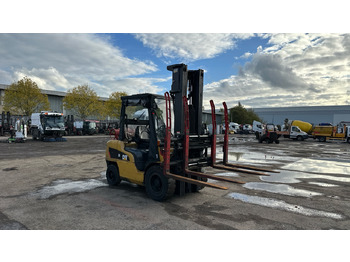 LPG forklift CATERPILLAR GP