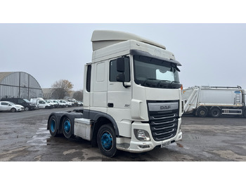 Tractor unit DAF XF 460
