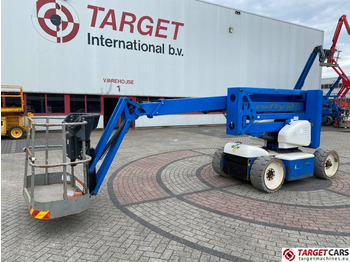Articulated boom NIFTYLIFT
