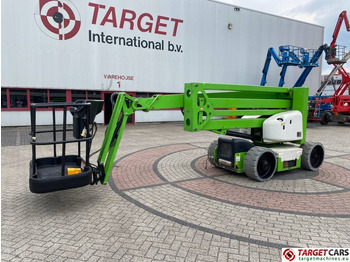 Articulated boom NIFTYLIFT