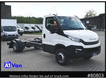 Cab chassis truck IVECO Daily 70c21