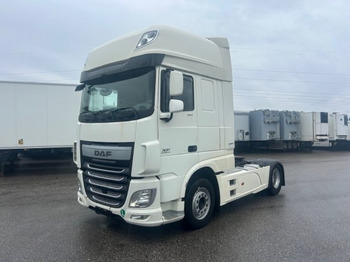Tractor unit DAF XF 106 460