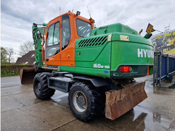 Wheel excavator HYUNDAI