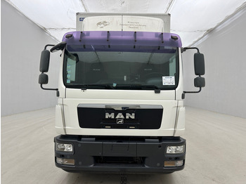 Box truck MAN TGM 15.250: picture 2