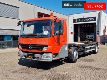 Container transporter/ Swap body truck MERCEDES-BENZ