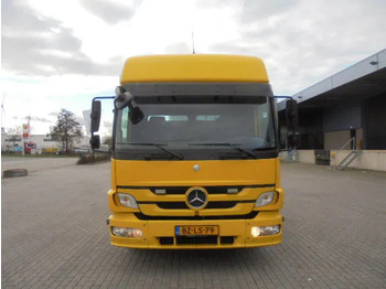 Tow truck Mercedes-Benz Atego 1224 240 PS NL TRUCK: picture 2