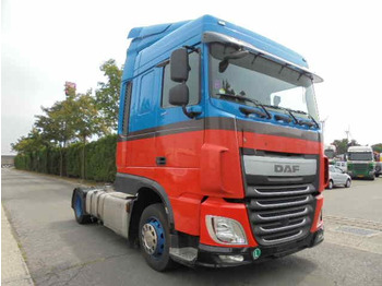 Interior photo 1: Tractor unit DAF XF 440 MEGA Interior photo 1: Tractor unit DAF XF 440 MEGA