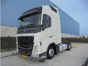 Tractor unit VOLVO FH 420
