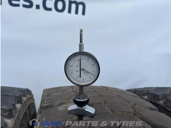 Tire for Truck Michelin Remix Michelin Remix 315/80R22.5 X Works D 156/150 K M+S 3PMSF gebruikte set: picture 3 Tire for Truck Michelin Remix Michelin Remix 315/80R22.5 X Works D 156/150 K M+S 3PMSF gebruikte set: picture 3