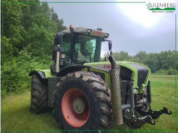 Farm tractor CLAAS Xerion 3300