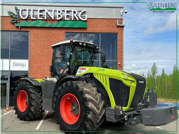 Farm tractor CLAAS Xerion 5000
