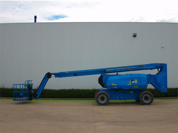 Articulated boom JLG