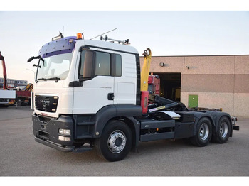 Hook lift truck MAN TGS 26.400: picture 2