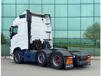 Tractor unit Volvo FH Globetrotter 6X2 701.000 KM Super Condition NL Truck: picture 3 Tractor unit Volvo FH Globetrotter 6X2 701.000 KM Super Condition NL Truck: picture 3