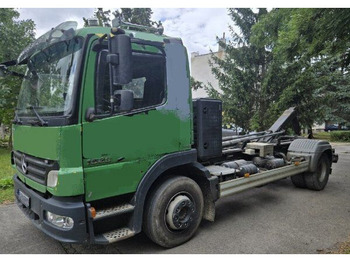 Hook lift truck MERCEDES-BENZ Atego