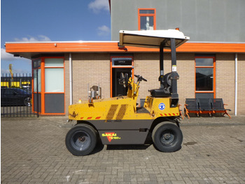 Pneumatic roller SAKAI