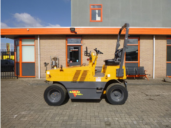 Pneumatic roller SAKAI