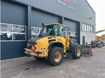 Wheel loader Volvo L45G: picture 4
