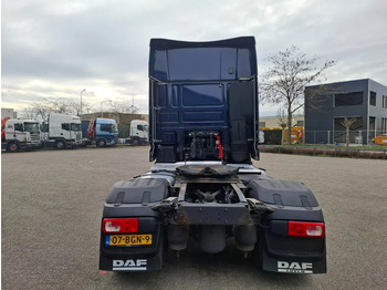 Tractor unit DAF XF106-440 / NL TRUCK / TUV:19-03-2026 / SMART TACHO / ACC / LWDS / FRIDGE / FULL SPOILER / AUTOMATIC / EURO-6 / 2016: picture 4 Tractor unit DAF XF106-440 / NL TRUCK / TUV:19-03-2026 / SMART TACHO / ACC / LWDS / FRIDGE / FULL SPOILER / AUTOMATIC / EURO-6 / 2016: picture 4