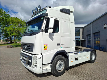 Tractor unit VOLVO FH13 540