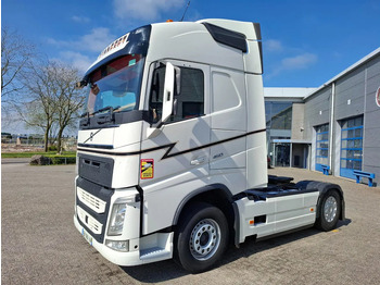 Tractor unit VOLVO FH