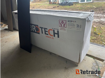 Construction equipment