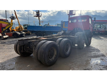 Cab chassis truck Mercedes-Benz SK 3229 8x4 chassis - complete spring V8: picture 3