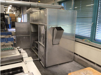 Folding machine Artecc AK 25 chip & strip cutout extractor with press: picture 3