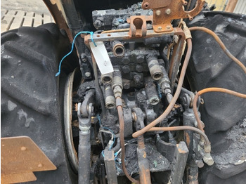 Hydraulics NEW HOLLAND