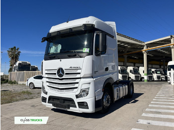 Tractor unit MERCEDES-BENZ Actros 1845