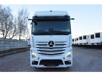 Tractor unit Mercedes-Benz Actros 5 1845 BigSpace: picture 2